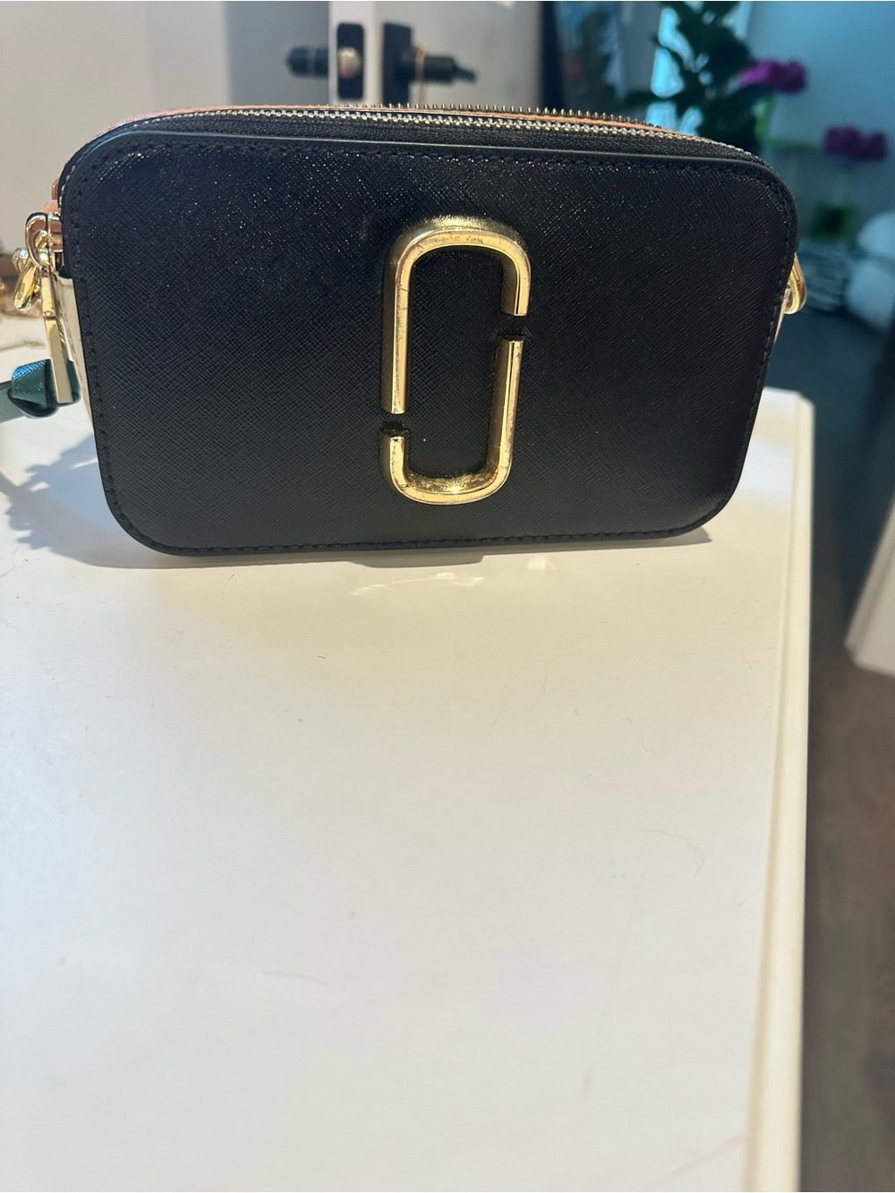 Marc Jacobs Black Crossbody Bag with animal print strap - Picture 2 of 5